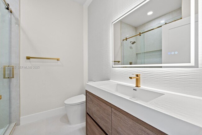 Building Photo - 16160 SW 89th Pl