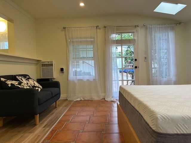 Building Photo - 344 S La Peer Dr