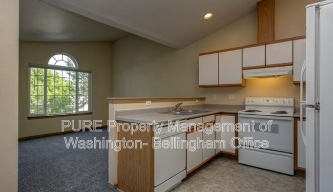 Building Photo - 2132 Harris Ave