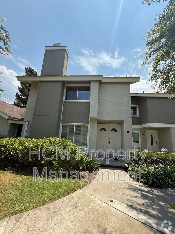 Building Photo - 9 Goldenbush