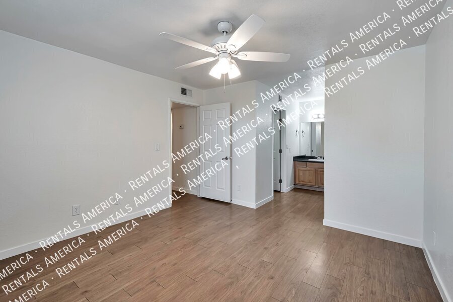 Building Photo - 1340 N Recker Rd