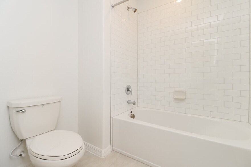 Building Photo - 17839 Cloudless Bliss Dr