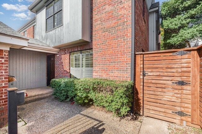 Building Photo - 3438 Asbury St