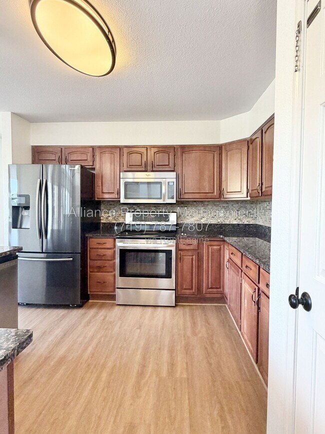 Building Photo - 1755 Smoke Ridge Dr