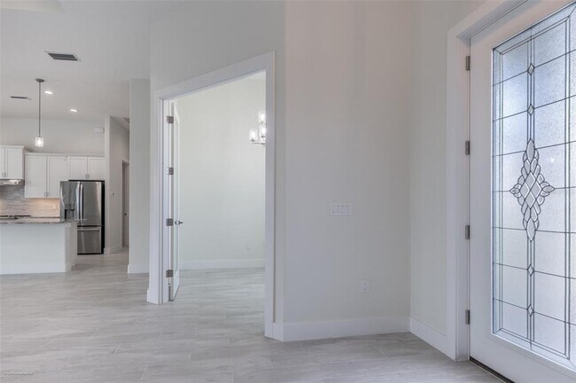 Building Photo - 9445 Galaxie Cir