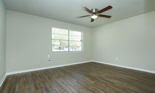 Building Photo - 6326 Guadalupe St