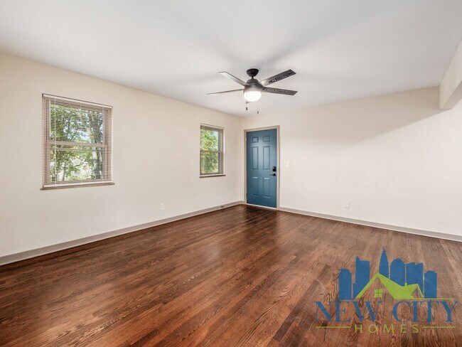 Building Photo - Newly Renovated Apartment Building