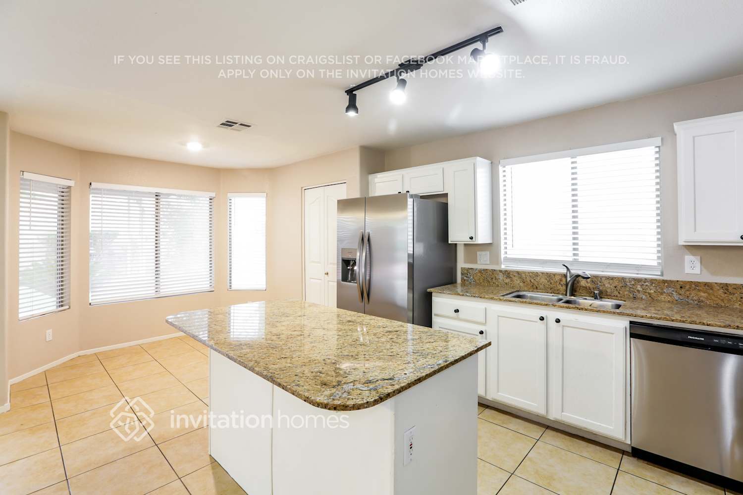 Building Photo - 3905 Meadowlands St