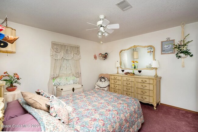 Building Photo - 4159 Hidden Lakes Dr