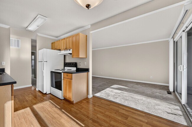 Building Photo - Updated Walnut Creek Condo | 2 Bed • Pool • In-Unit Laundry • Near BART