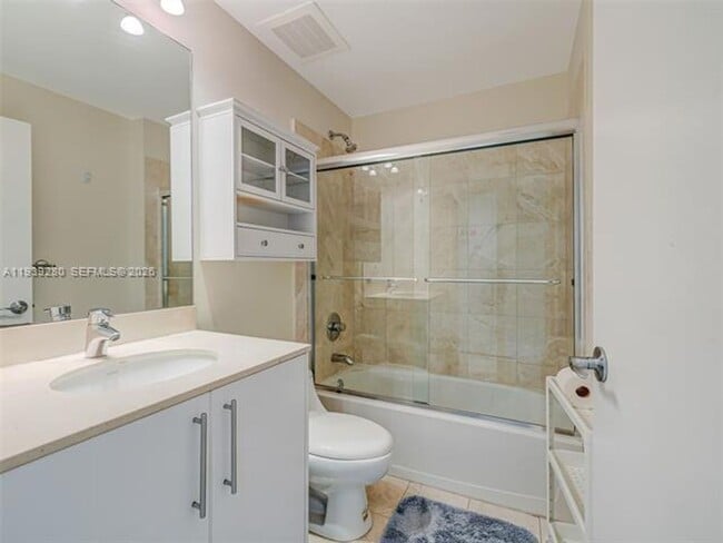 Building Photo - 3330 NE 190th St