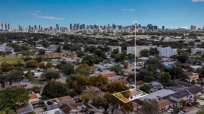 Building Photo - 2428 NW 28th St