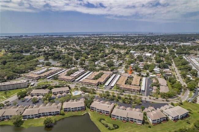 Building Photo - 10032 65th Ave N