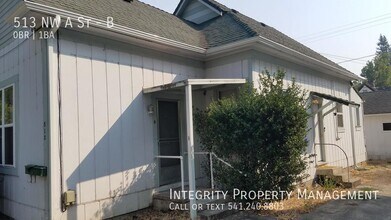 Building Photo - 513 NW A St