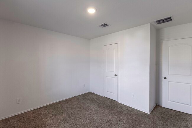 Building Photo - 40515 Crisp Beech St