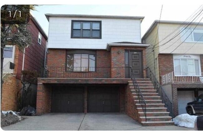 Primary Photo - 39 E 51st St