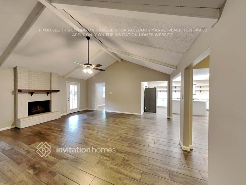 Building Photo - 15607 Oldridge Dr