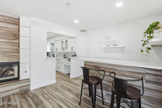 Building Photo - 8614 E Jackrabbit Rd