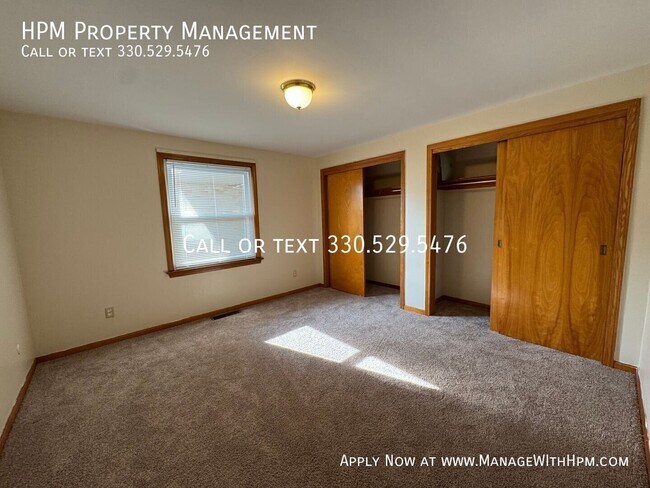 Building Photo - 7165 Starcliff Ave NW