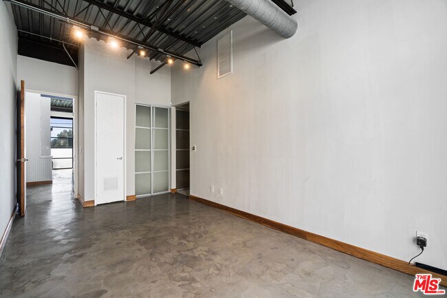 Building Photo - 1534 17th St