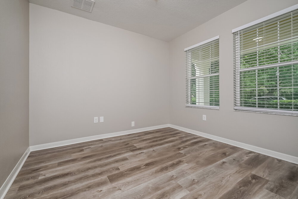 Building Photo - 16104 Palmettorun Cir
