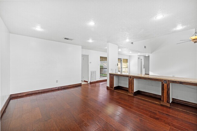 Building Photo - 3307 Ashfield Dr