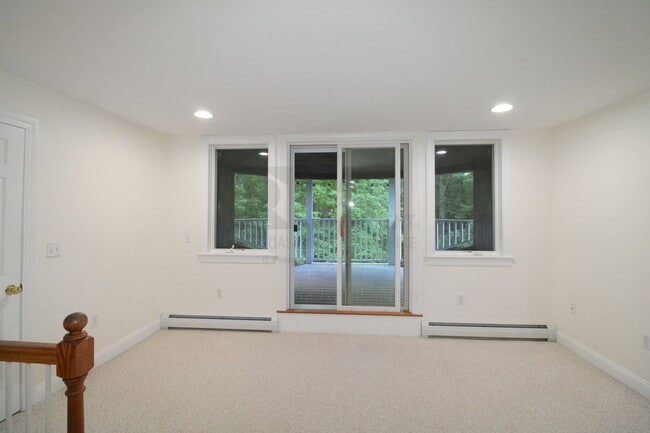 Building Photo - 67 Clearwater Dr
