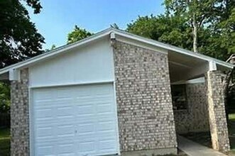 Building Photo - 3005 Bob-O-Link Ln