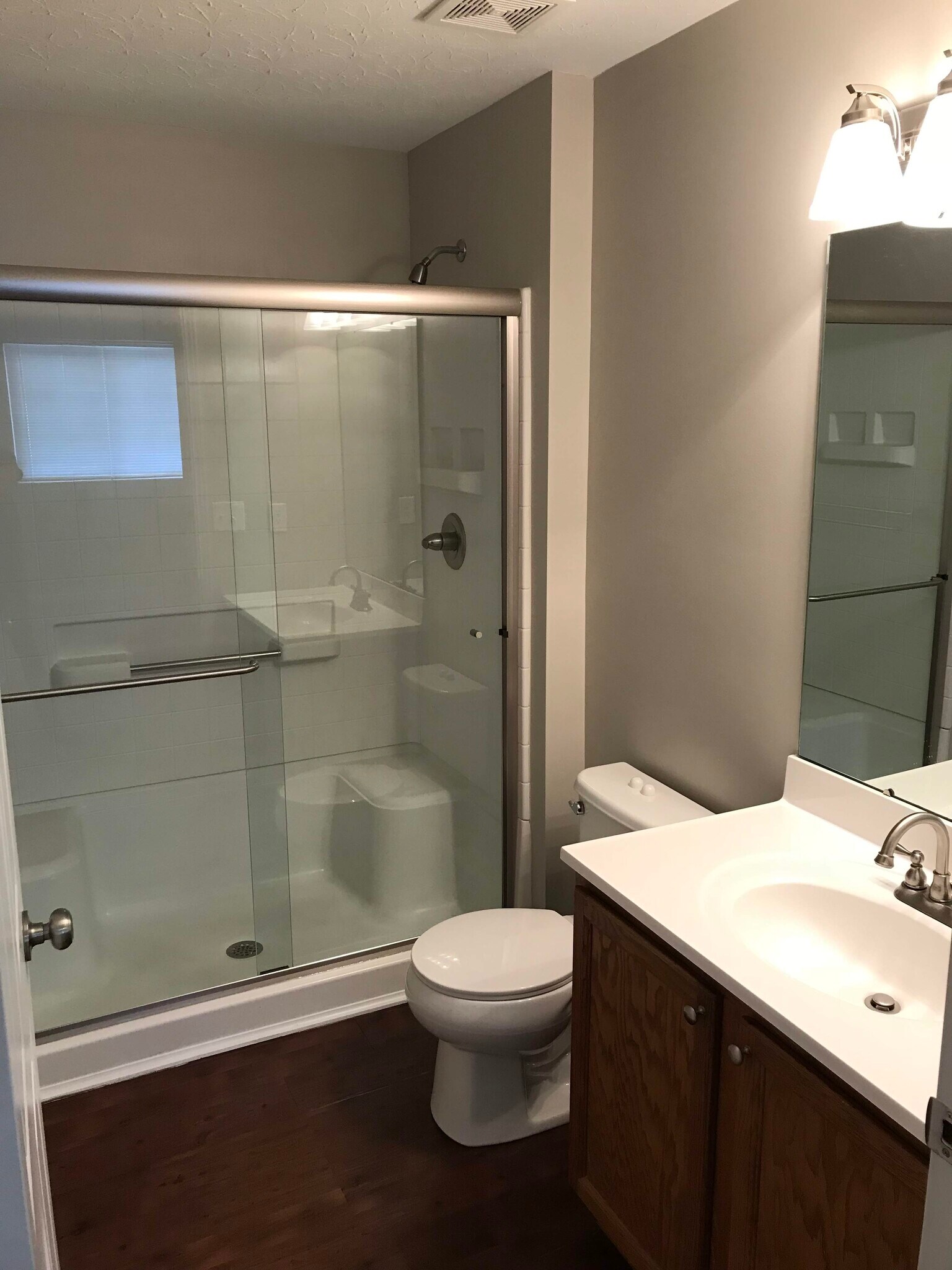 Master Bath - 636 Friars Ln