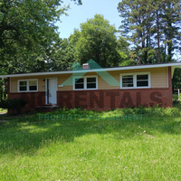 Building Photo - 4004 Gentry St