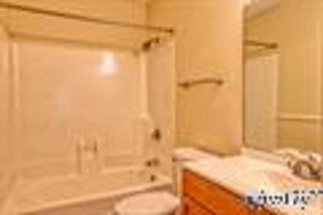 Building Photo - Coming Soon!! Beautiful Home in the heart of Madison!!