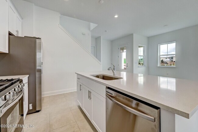 Building Photo - 357 Rum Runner Wy