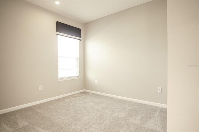 Building Photo - 1892 Basenji Dr