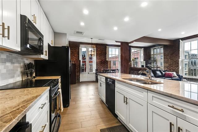 Building Photo - 232 Decatur St