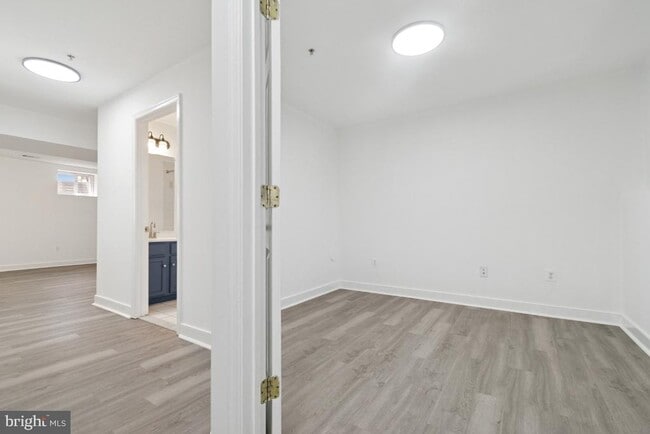 Building Photo - 1109 Pomelo Ct