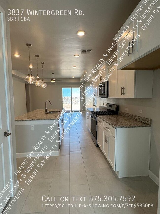 Building Photo - 3837 Wintergreen Rd