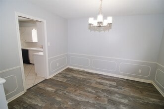 Building Photo - 1030 Montour Dr