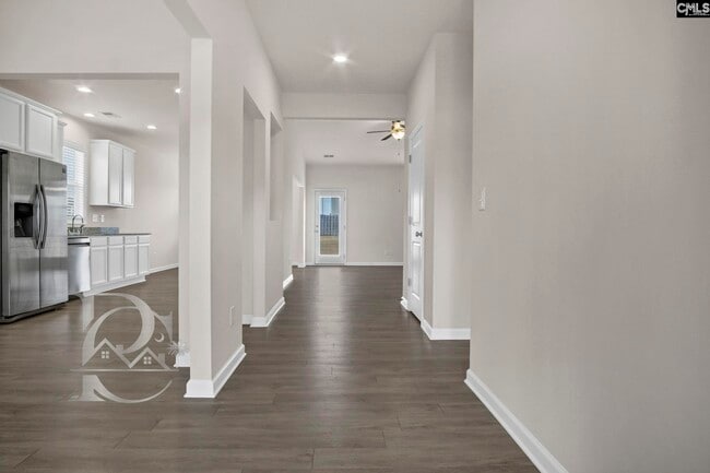 Building Photo - 807 Spring Cress Dr