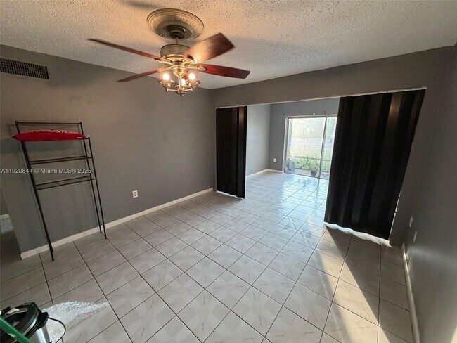 Building Photo - 3710 NW 21st St