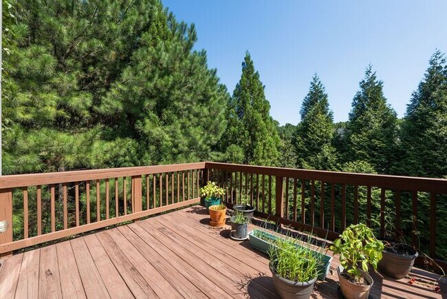 Building Photo - 4269 Woods Creek Ln