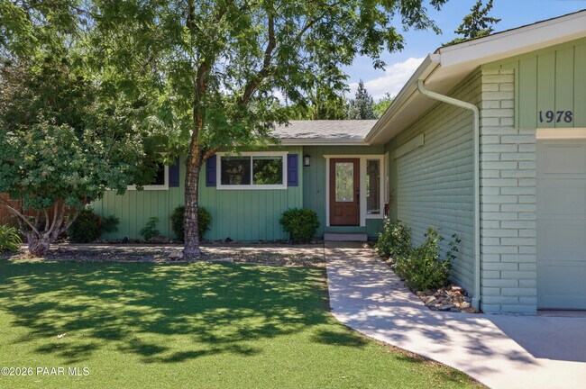 Building Photo - 1978 Catalpa Cir