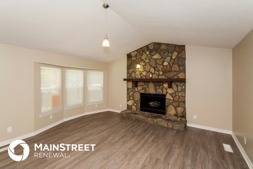 Building Photo - 101 22nd Ave NW