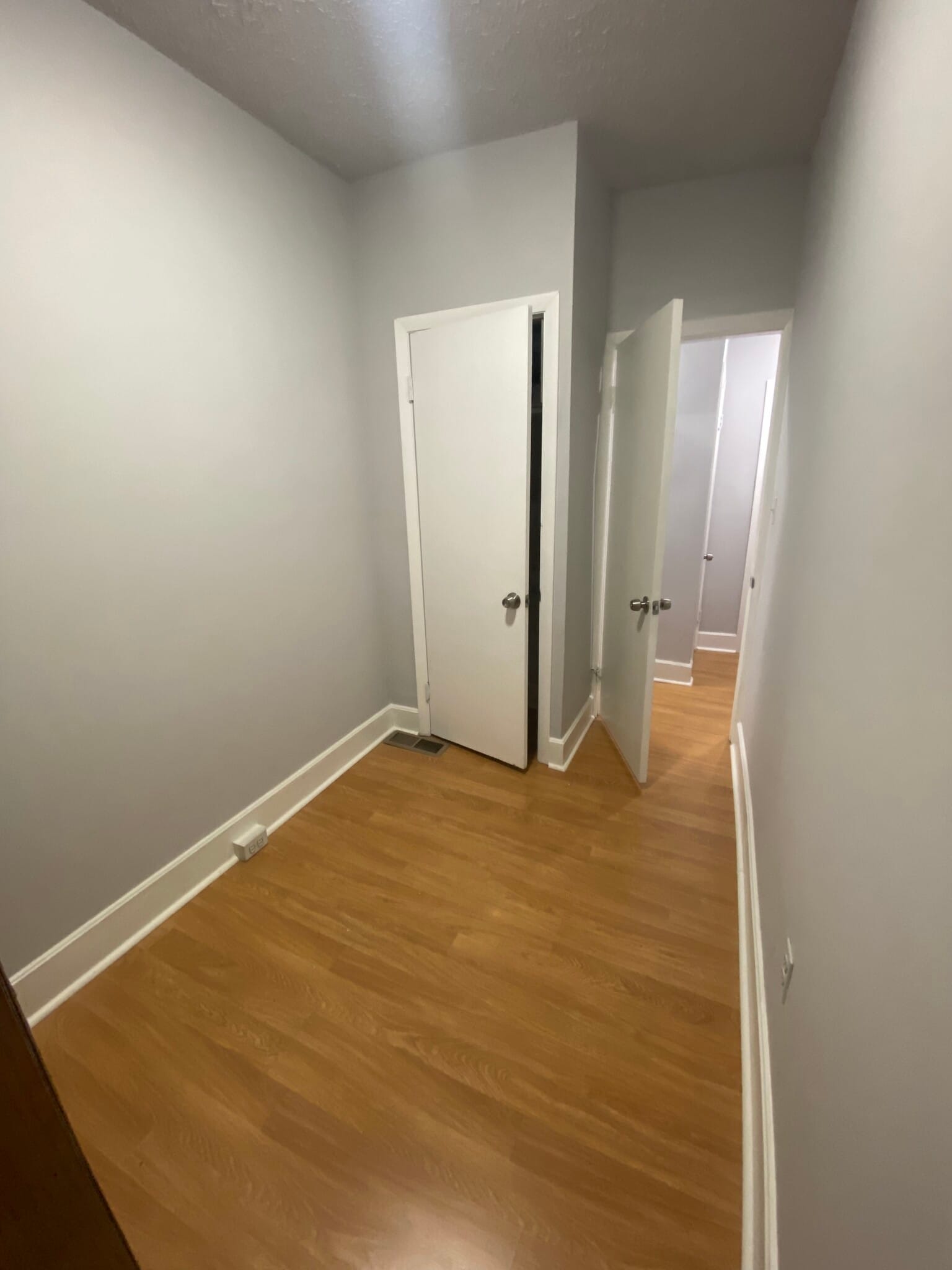 Building Photo - 2523 Sidney Ave