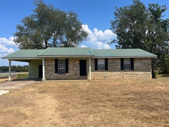 Primary Photo - Welcome to your dream home in Russellville...