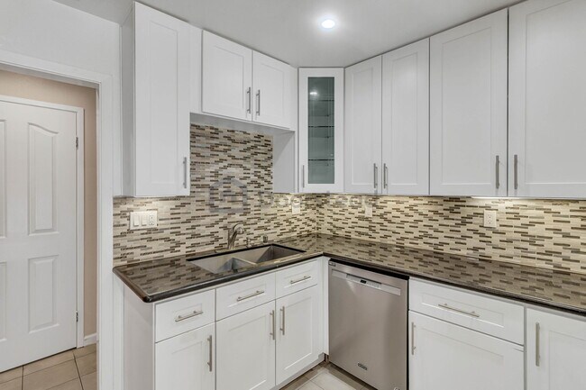 Building Photo - 1362 Casa Ct