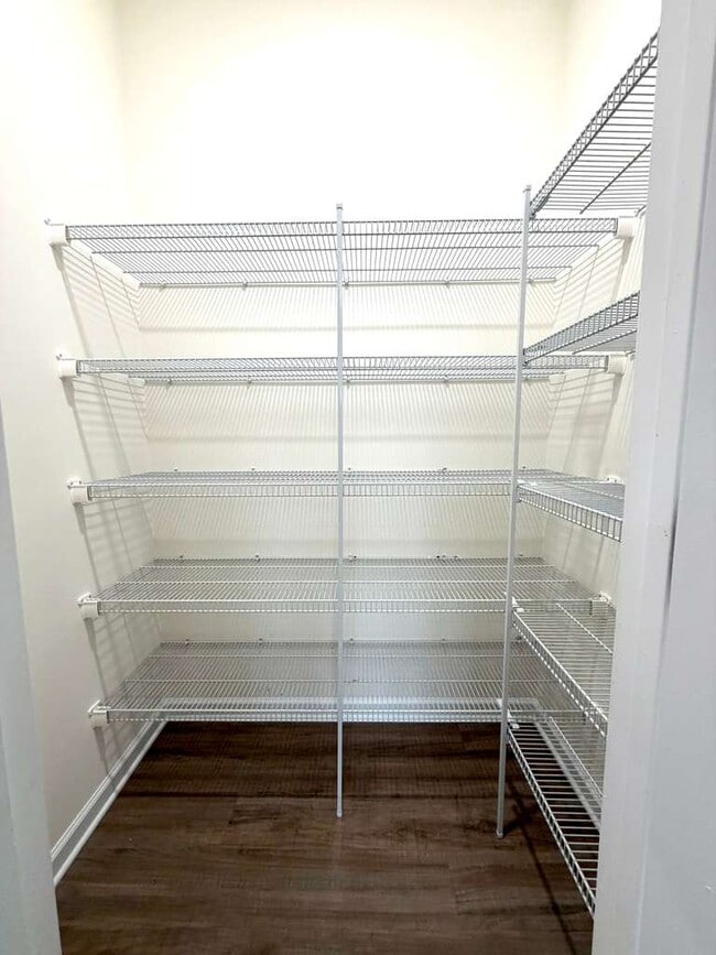 Building Photo - 7105 Wheyfield Dr