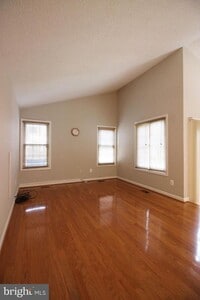 Building Photo - 234 E Juniper Ave