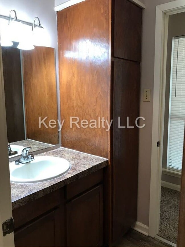 Building Photo - 602 - A Gary K - Pineville