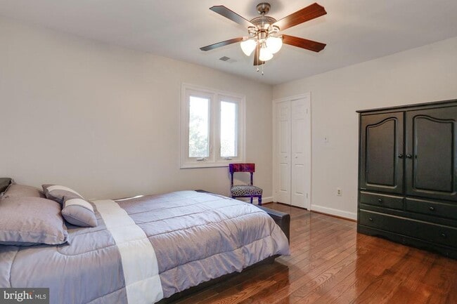 Building Photo - 1412 Coventry Ln