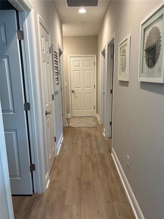 Building Photo - 12558 Oak Hill Way